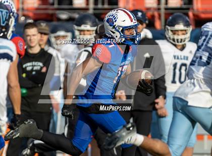 Thumbnail 3 in Cherry Creek vs. Valor Christian (CHSAA 5A State Championship) photogallery.