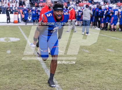 Thumbnail 3 in Cherry Creek vs. Valor Christian (CHSAA 5A State Championship) photogallery.