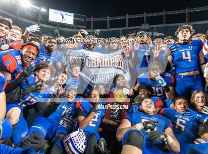 Thumbnail 3 in Cherry Creek vs. Valor Christian (CHSAA 5A State Championship) photogallery.
