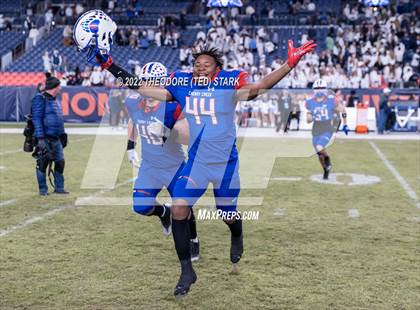 Thumbnail 3 in Cherry Creek vs. Valor Christian (CHSAA 5A State Championship) photogallery.