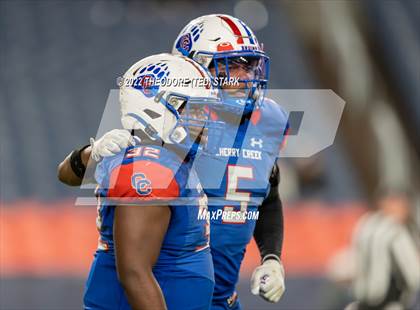 Thumbnail 2 in Cherry Creek vs. Valor Christian (CHSAA 5A State Championship) photogallery.