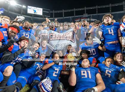 Thumbnail 2 in Cherry Creek vs. Valor Christian (CHSAA 5A State Championship) photogallery.