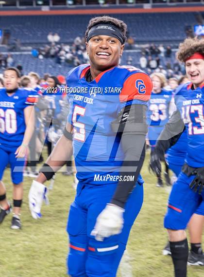 Thumbnail 3 in Cherry Creek vs. Valor Christian (CHSAA 5A State Championship) photogallery.