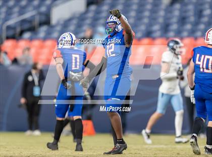 Thumbnail 2 in Cherry Creek vs. Valor Christian (CHSAA 5A State Championship) photogallery.