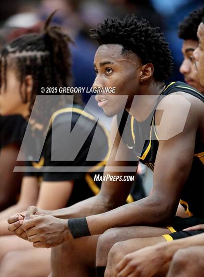 Thumbnail 3 in Lamar vs Haltom photogallery.