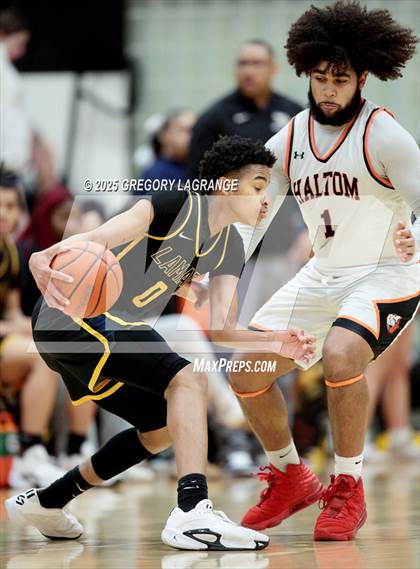 Thumbnail 3 in Lamar vs Haltom photogallery.