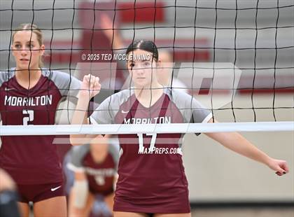 Thumbnail 3 in Dover @ Morrilton photogallery.