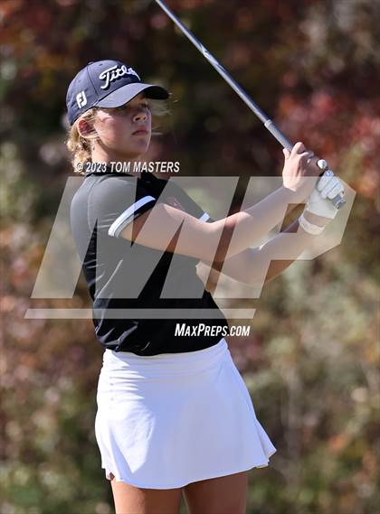 Thumbnail 3 in NCHSAA 1A2A Championship photogallery.