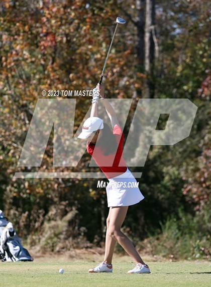 Thumbnail 1 in NCHSAA 1A2A Championship photogallery.
