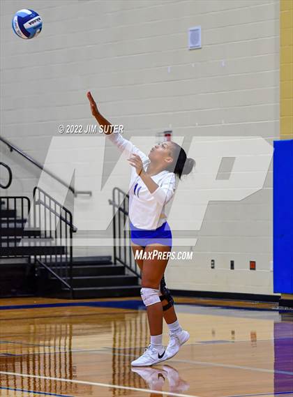 Thumbnail 2 in Rockdale vs Taylor photogallery.