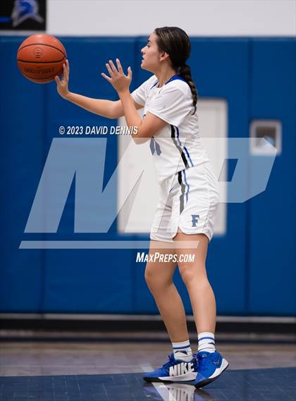 Thumbnail 3 in Frontier vs Garces photogallery.