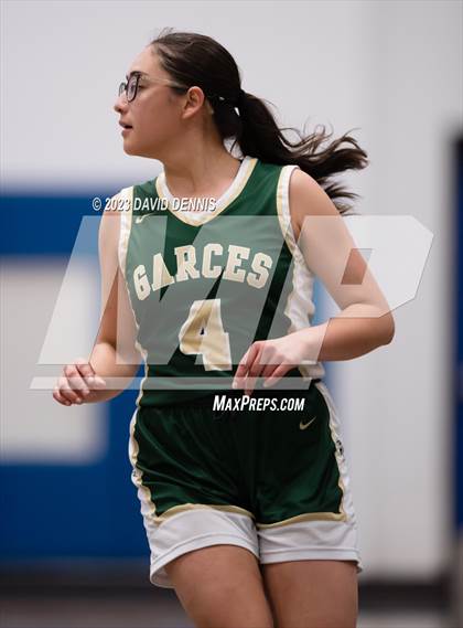 Thumbnail 2 in Frontier vs Garces photogallery.