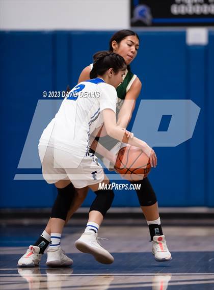 Thumbnail 3 in Frontier vs Garces photogallery.