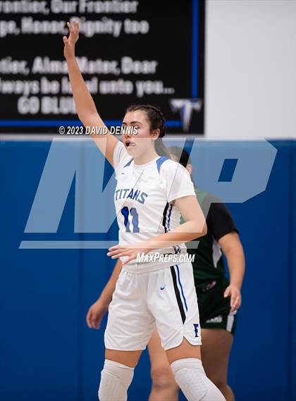 Thumbnail 2 in Frontier vs Garces photogallery.
