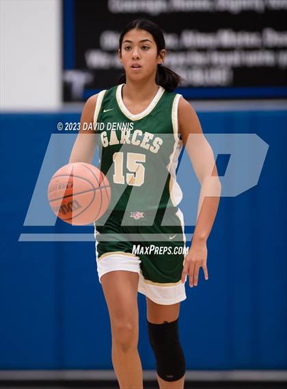 Thumbnail 3 in Frontier vs Garces photogallery.