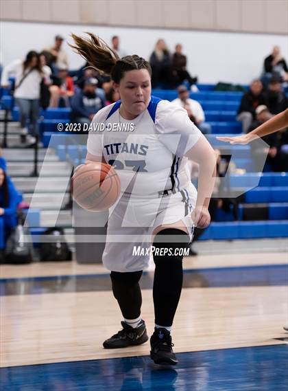 Thumbnail 1 in Frontier vs Garces photogallery.