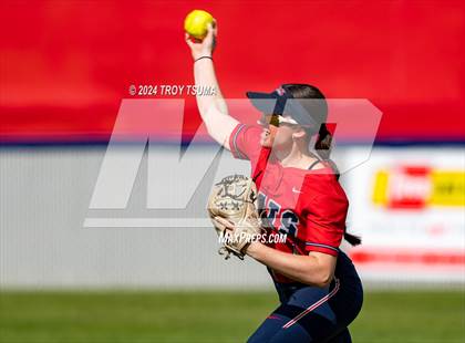 Thumbnail 3 in Barlow @ Westview (OSAA 6A Round 2) photogallery.