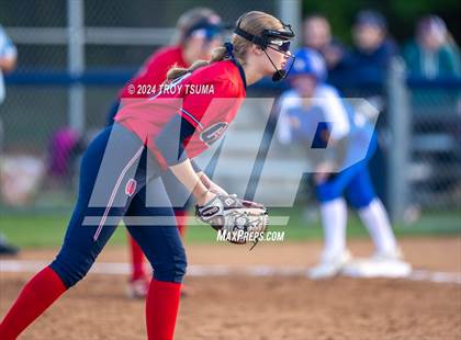 Thumbnail 2 in Barlow @ Westview (OSAA 6A Round 2) photogallery.