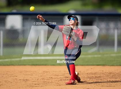 Thumbnail 2 in Barlow @ Westview (OSAA 6A Round 2) photogallery.