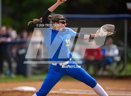 Thumbnail 3 in Barlow @ Westview (OSAA 6A Round 2) photogallery.