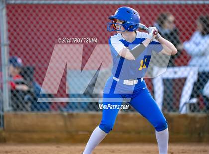 Thumbnail 3 in Barlow @ Westview (OSAA 6A Round 2) photogallery.