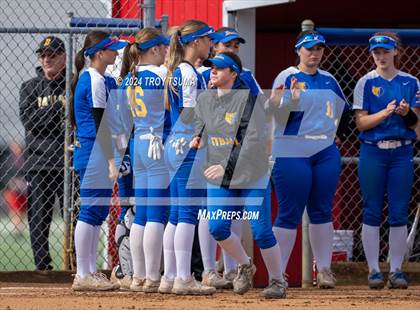 Thumbnail 3 in Barlow @ Westview (OSAA 6A Round 2) photogallery.