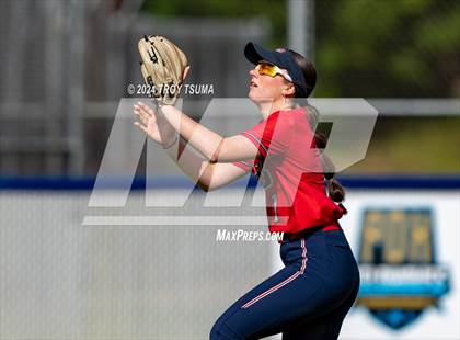 Thumbnail 1 in Barlow @ Westview (OSAA 6A Round 2) photogallery.