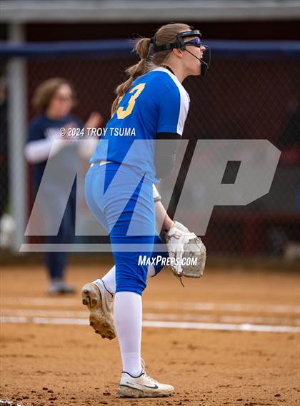 Thumbnail 1 in Barlow @ Westview (OSAA 6A Round 2) photogallery.