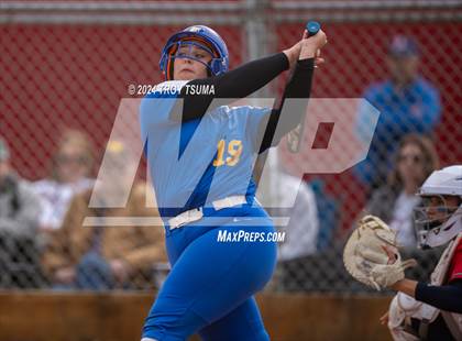 Thumbnail 3 in Barlow @ Westview (OSAA 6A Round 2) photogallery.