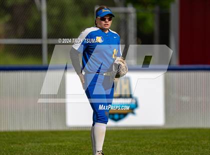 Thumbnail 3 in Barlow @ Westview (OSAA 6A Round 2) photogallery.