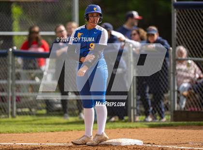 Thumbnail 3 in Barlow @ Westview (OSAA 6A Round 2) photogallery.