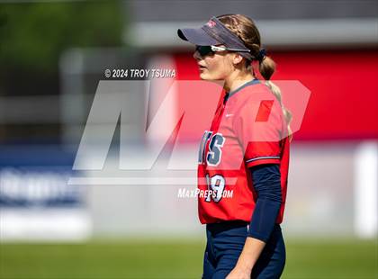 Thumbnail 1 in Barlow @ Westview (OSAA 6A Round 2) photogallery.