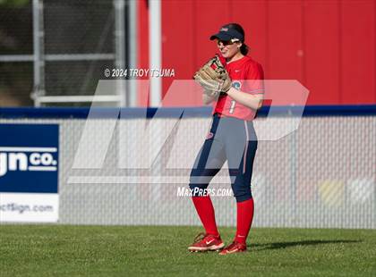 Thumbnail 1 in Barlow @ Westview (OSAA 6A Round 2) photogallery.