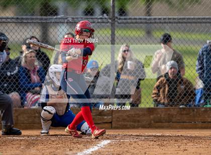 Thumbnail 1 in Barlow @ Westview (OSAA 6A Round 2) photogallery.