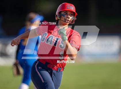Thumbnail 3 in Barlow @ Westview (OSAA 6A Round 2) photogallery.