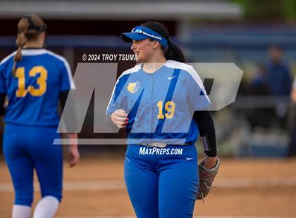 Thumbnail 3 in Barlow @ Westview (OSAA 6A Round 2) photogallery.
