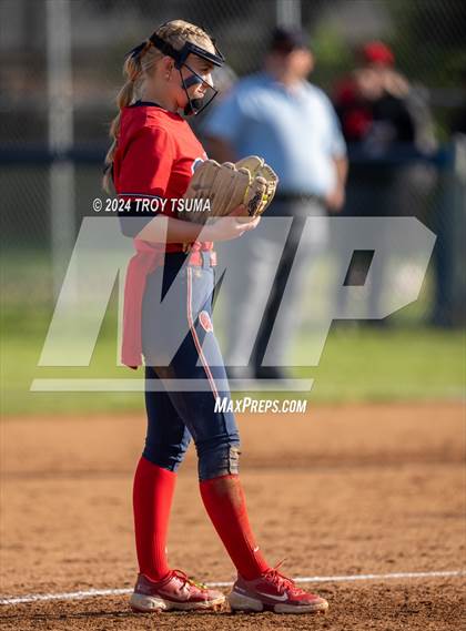 Thumbnail 3 in Barlow @ Westview (OSAA 6A Round 2) photogallery.