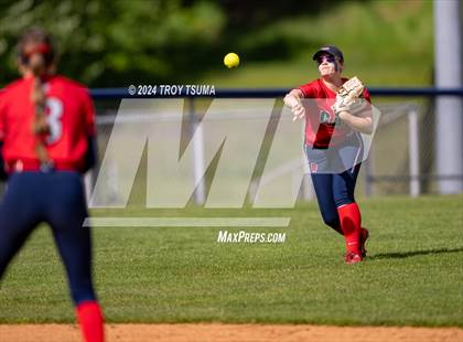 Thumbnail 1 in Barlow @ Westview (OSAA 6A Round 2) photogallery.