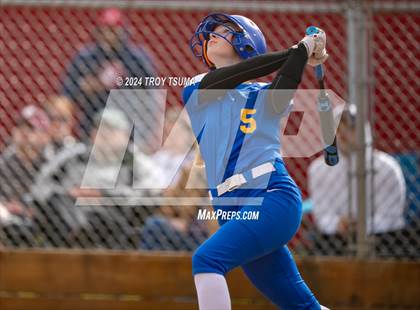 Thumbnail 2 in Barlow @ Westview (OSAA 6A Round 2) photogallery.