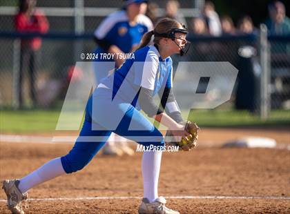 Thumbnail 3 in Barlow @ Westview (OSAA 6A Round 2) photogallery.