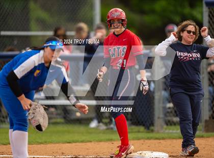 Thumbnail 1 in Barlow @ Westview (OSAA 6A Round 2) photogallery.