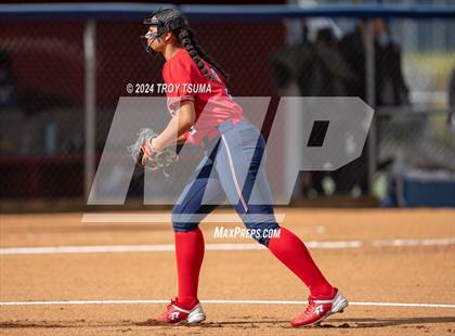 Thumbnail 3 in Barlow @ Westview (OSAA 6A Round 2) photogallery.