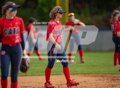 Thumbnail 3 in Barlow @ Westview (OSAA 6A Round 2) photogallery.