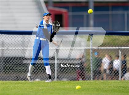 Thumbnail 1 in Barlow @ Westview (OSAA 6A Round 2) photogallery.