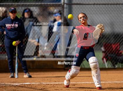Thumbnail 3 in Barlow @ Westview (OSAA 6A Round 2) photogallery.