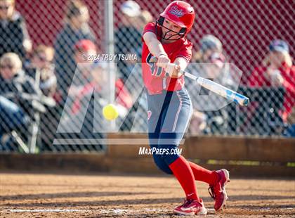 Thumbnail 1 in Barlow @ Westview (OSAA 6A Round 2) photogallery.
