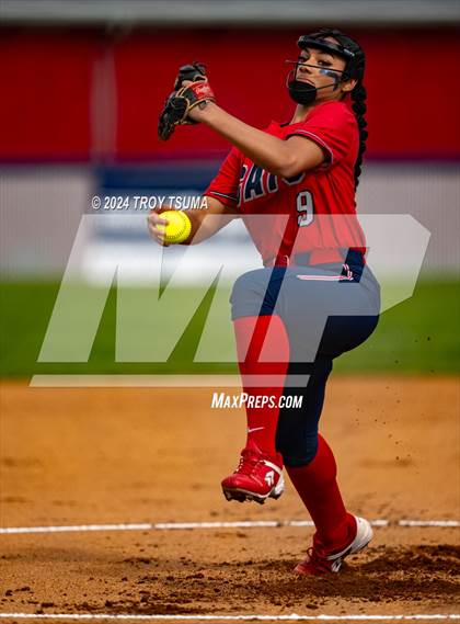 Thumbnail 1 in Barlow @ Westview (OSAA 6A Round 2) photogallery.