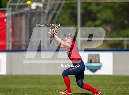 Thumbnail 1 in Barlow @ Westview (OSAA 6A Round 2) photogallery.