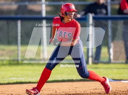Thumbnail 2 in Barlow @ Westview (OSAA 6A Round 2) photogallery.