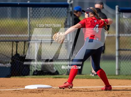 Thumbnail 3 in Barlow @ Westview (OSAA 6A Round 2) photogallery.